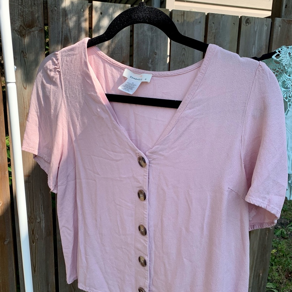 Tops - Picture 3 of 4